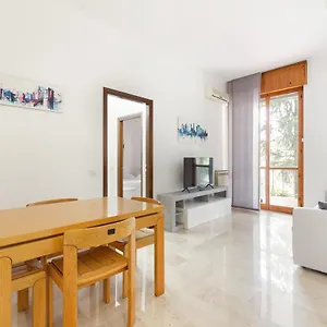  Appartamento Con Terrazzo A Milano- Greco Pirelli! Italia